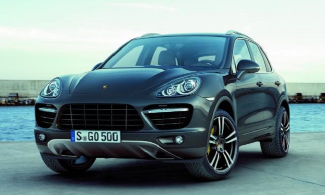 Noleggio auto a Lungo Termine targa straniera